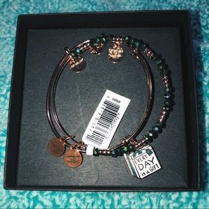 ✨Alex and Ani Bracelet Set✨